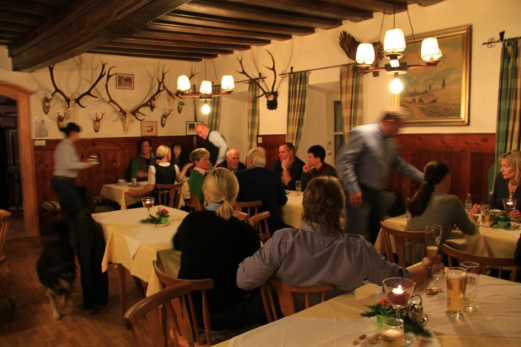 Gasthof Zauchenwirt Бад Митерндорф Екстериор снимка